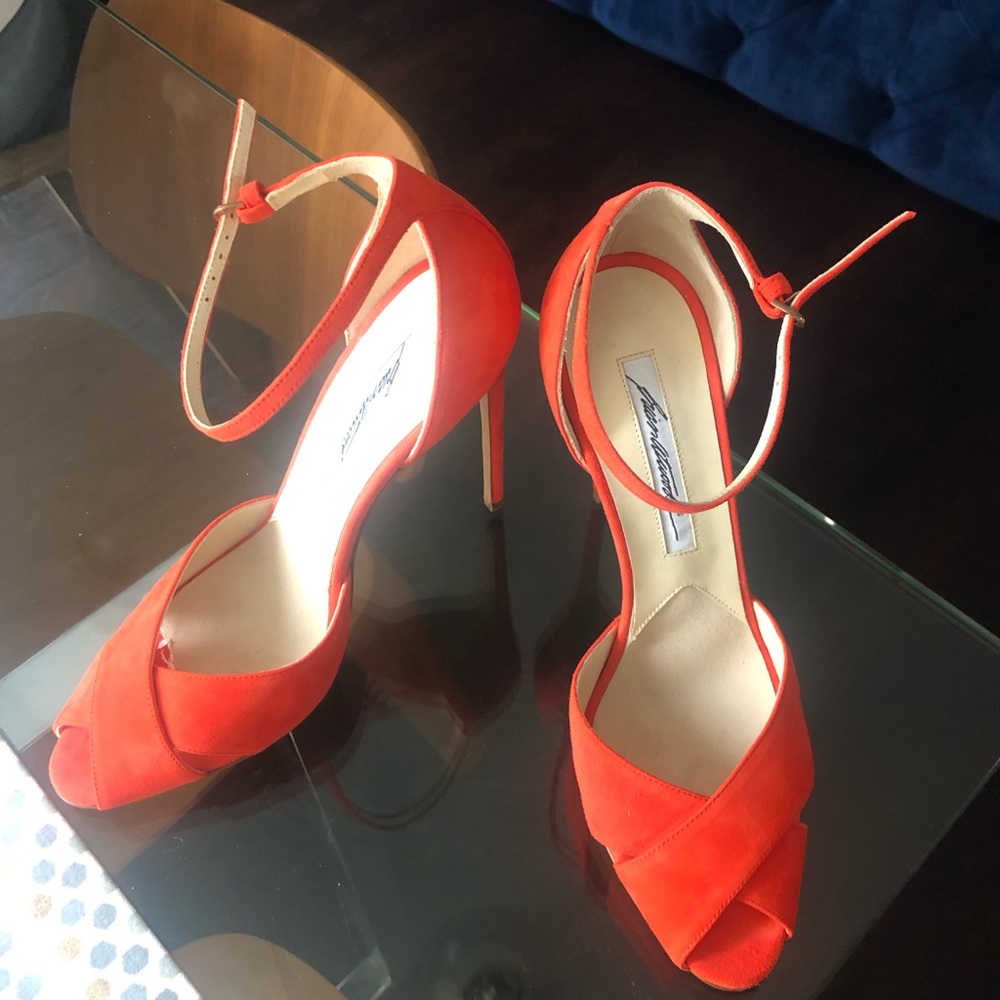 Brand New Brian Atwood Orange Suede Pump - Picture 2 of 5
